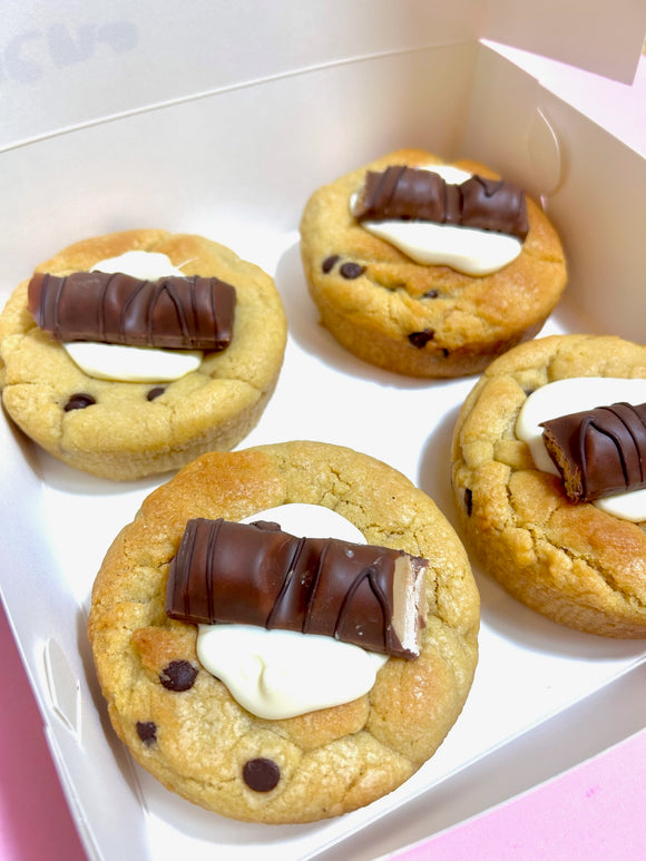 The Baked Club Bueno Cookie Pie Box of 4