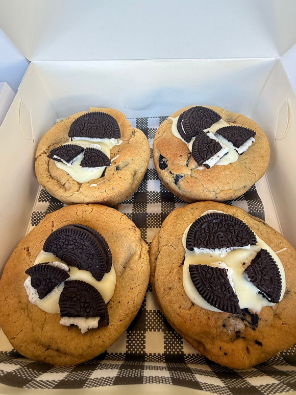 The Baked Club Oreo Cookie Pie Box of 4