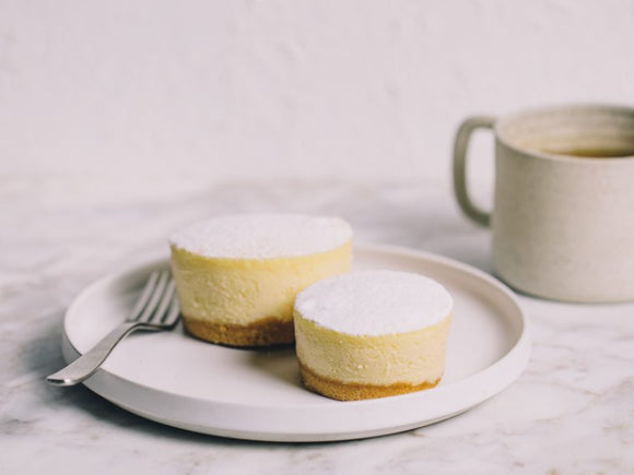 *NEW BOX SIZE NOW IN BOXES OF 6* Sweet By Nature Gluten Free New York Baked Cheesecake Box of 6