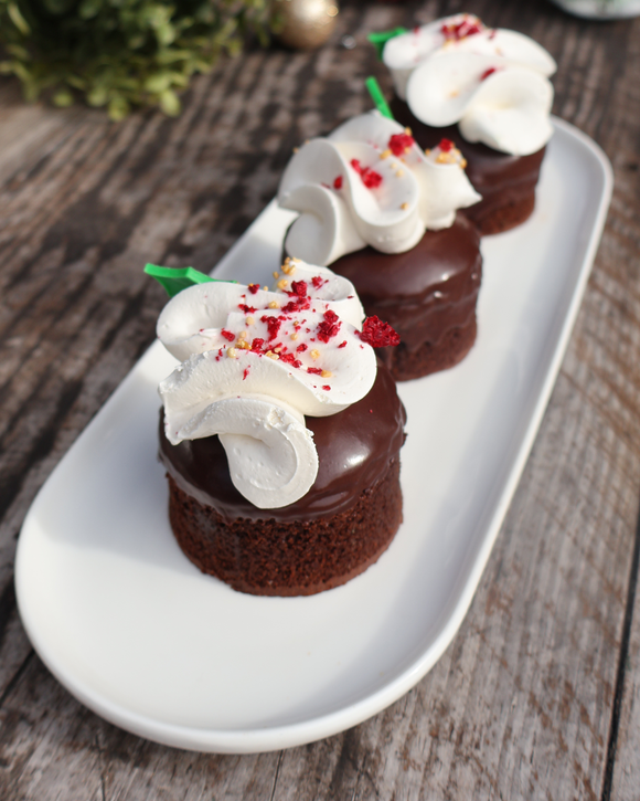 **CHRISTMAS PRE ORDER NOW TO GUARANTEE DECEMBER DELIVERY** Sweet By Nature Vegan Choc Puddings